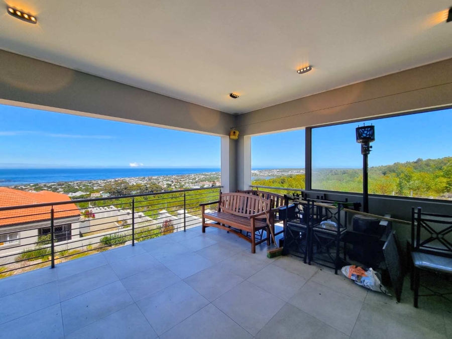 4 Bedroom Property for Sale in Onrus Western Cape